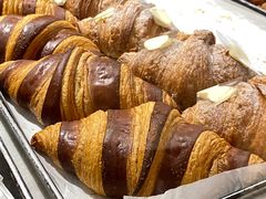 巧克力香蕉羊角包-OUR Bakery(SKP-S店)