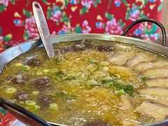 -闯关东东北农家菜(崂山石老人店)