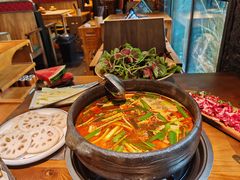 -贵厨酸汤牛肉(花果园国际中心店)