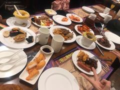 -四海一家自助餐(益田假日广场店)