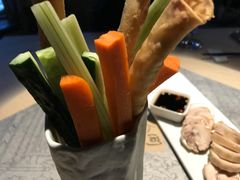 -穹六人间 people 6(岳阳路店)