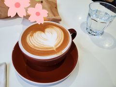 拿铁-VOYAGE COFFEE 咖啡烘焙工坊店(798艺术区店)