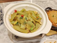 -小菜园新徽菜(宜兴八佰伴店)