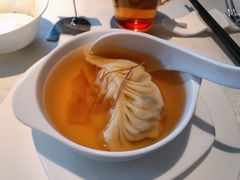 花胶灌汤饺-皇朝会.经典传统粤菜(外滩店)