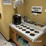 锅来乐地锅鸡：特色餐馆大揭秘