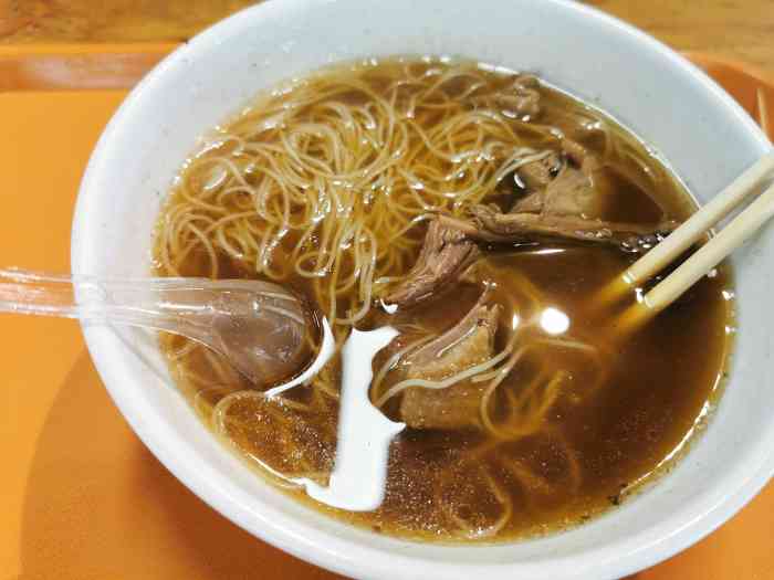 63人赞1ggg2021年6月14日打分0635/人「味友鸭肉面线」终于尝到招牌