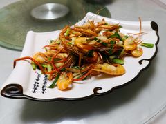 葱炒河虾-广迎居老正兴菜馆