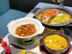-阿瓦山寨·湘菜现炒·剁椒鱼头王(咸阳总店)