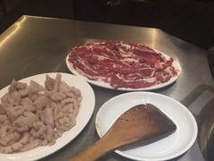 -胡须佬鸡煲四季火锅店(石厦西村直营店)