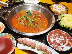 -憨孃孃·重庆老火锅(红山黑金店)