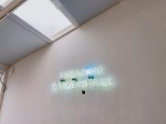 -UNI UNI(环亚凯瑟琳店)