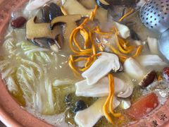 -阿婆情腊排骨火锅(金虹路店)