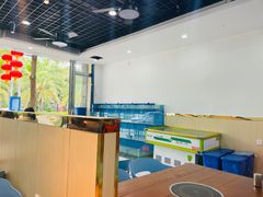 -老何家后安粉·糟粕醋海鲜火锅(三亚湾椰梦长廊店)