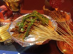 -何师烧烤Pro ·江湖川菜·小龙虾·精酿(太古里旗舰店)