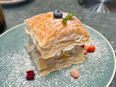 -景月阁空中食府(希尔顿酒店)