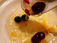 缤纷雪燕浸桃胶-揽季锅物会.福建黄鱼.海鲜姿造(五四路店)