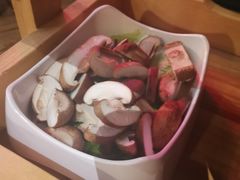 -三人行骨头王火锅(长寿店)