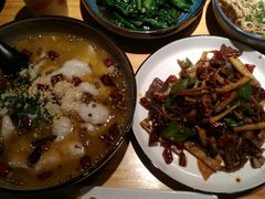 -十三式重庆江湖菜(金茂览秀城店)