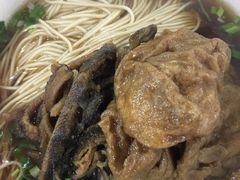 -老西白点心店