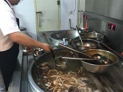 -遵义虾子张六羊肉粉(普陀路店)