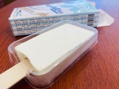 -红宝石·鲜奶小方·海派西点房(南丹店)