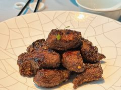 沪市牛肉粒-屋里厢上海菜馆