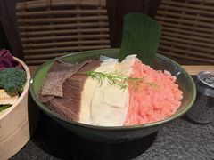 -三出山火锅(南京万象天地店)