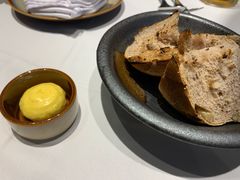 餐前面包-Erman岩烧牛排(虹桥南丰城店)