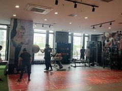 -优昂健身(新光界店)