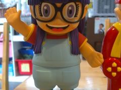 总感觉这个阿拉蕾吃完没擦嘴-做了不起的80后