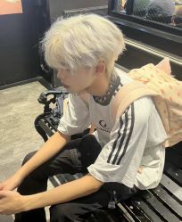 -宫铭烫发染发接发店