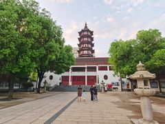 -绳金塔