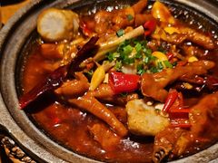 石锅芋儿鸡爪煲-乔街深夜食堂·小龙虾·高压锅生蚝(杭州总店)