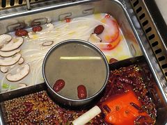 -巴渝瓦肆重庆鲜火锅(宝龙环湖店)