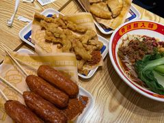 -魔都三兄弟酸辣粉·蘸卤炸串(虹桥万科店)