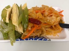 -陆元丰·兰州纯汤牛肉面(自强西路店)