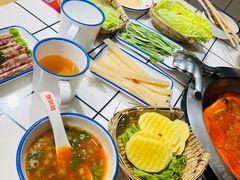-喜悦小串丹东小黄牛海鲜烧烤大排档(民主广场店)