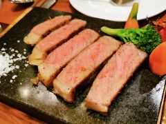 澳洲和牛西冷牛排（M6）-Golden Lily河内巴黎法越料理餐厅(建国西路店)