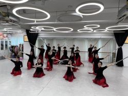 -深舞形体民族舞蹈工作室