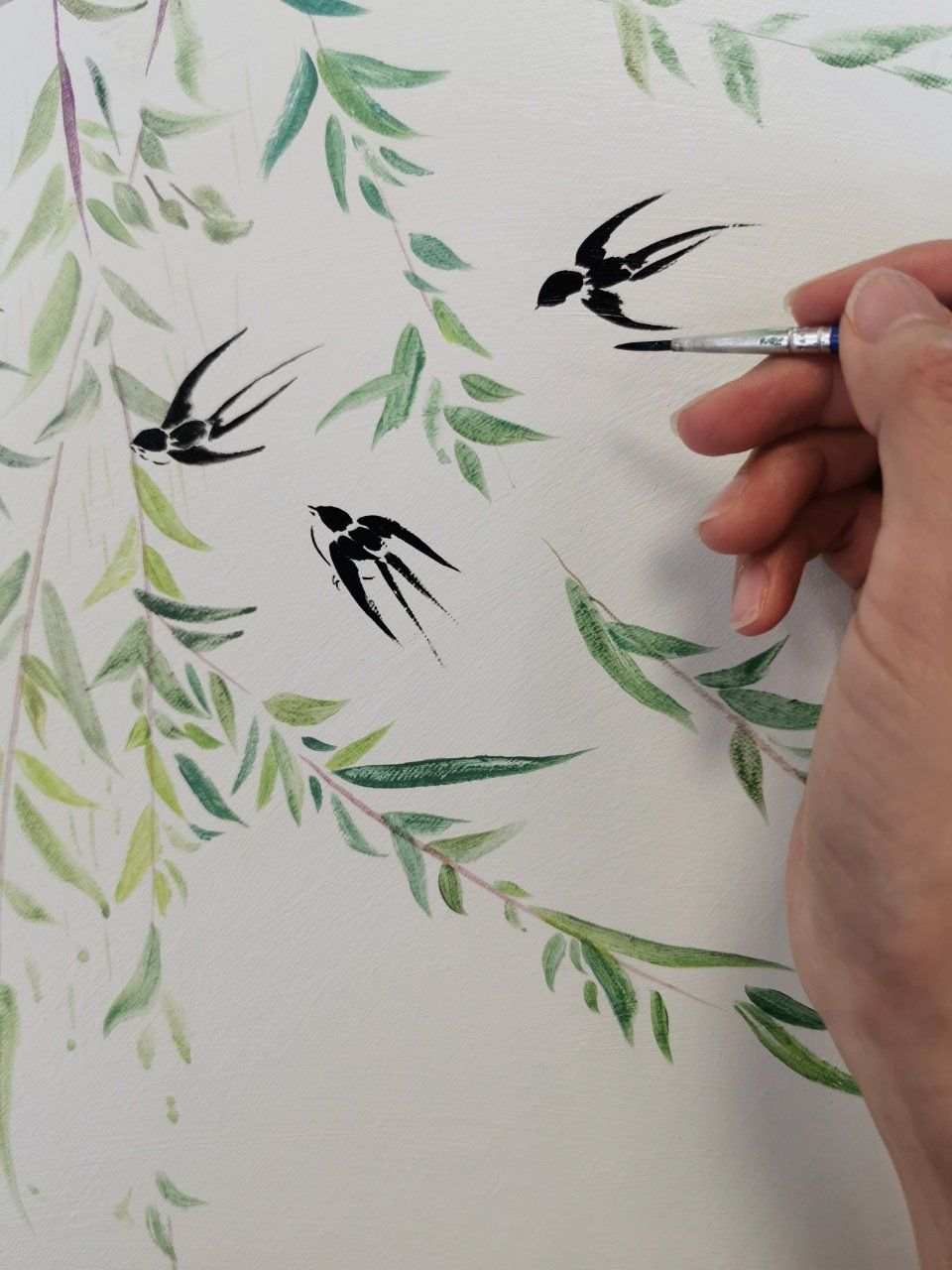 和姐妹们一起在山海绘手绘燕子圆形画布超有创意