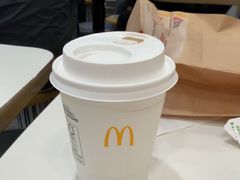 -麦当劳(上海虹桥站30B检票口楼上)