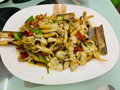 -小辣妹川味海鲜加工店(第一市场椰风巷店)