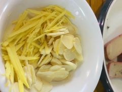 -颜氏双江清水鱼一养身火锅(磁器口店)