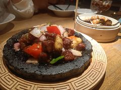 铁板松子牛肉粒-蜜桃餐厅·伴山(湖滨商业街店)