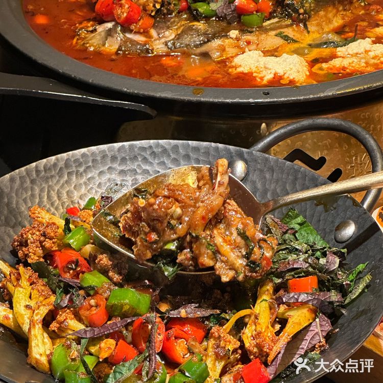 这家烤鱼你别太火了。。我不想排队