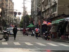 -老鼓楼麻辣烫夹馍
