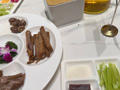 -梅利汴京烤鸭•开封豫菜地标店(东大街店)