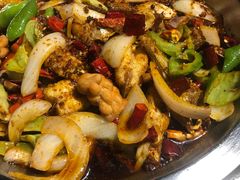 招牌耗儿鱼-休记光头香辣蟹干锅店(衣冠庙店)