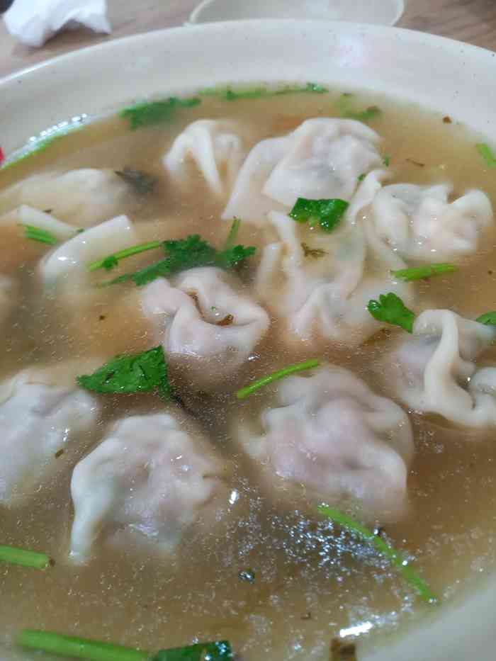 玉口馄饨-"八家路上开了很多小吃店,这家玉口馄饨是开.