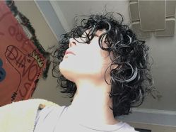 -BULB STUDIO 巴柏明星发型工作室